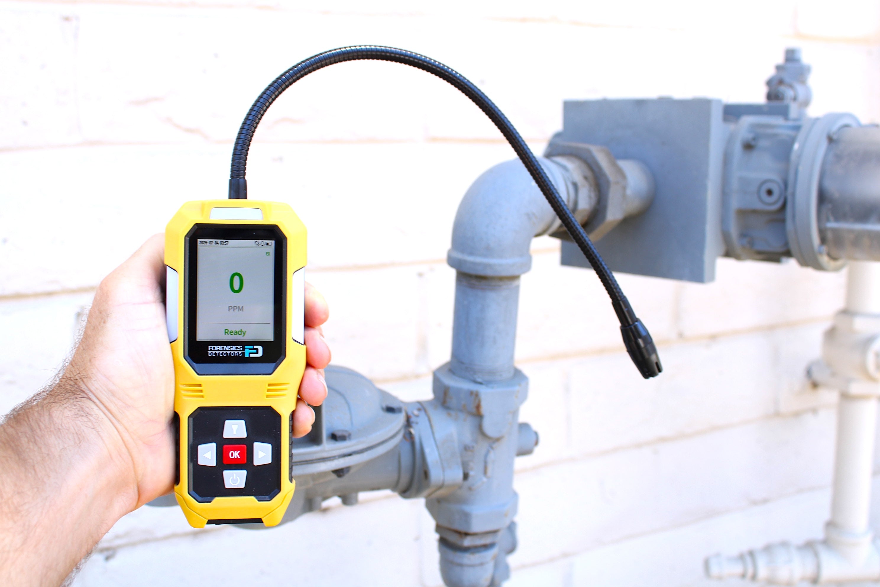 What is a Natural Gas Leak Detector? (in 2025)